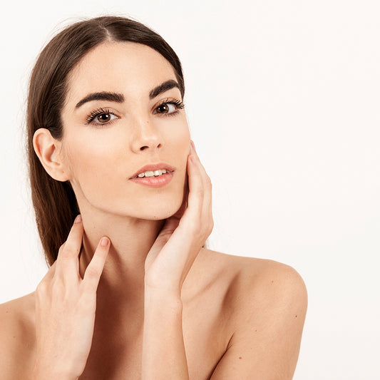 Cilt Lekeleri Nasıl Geçer?